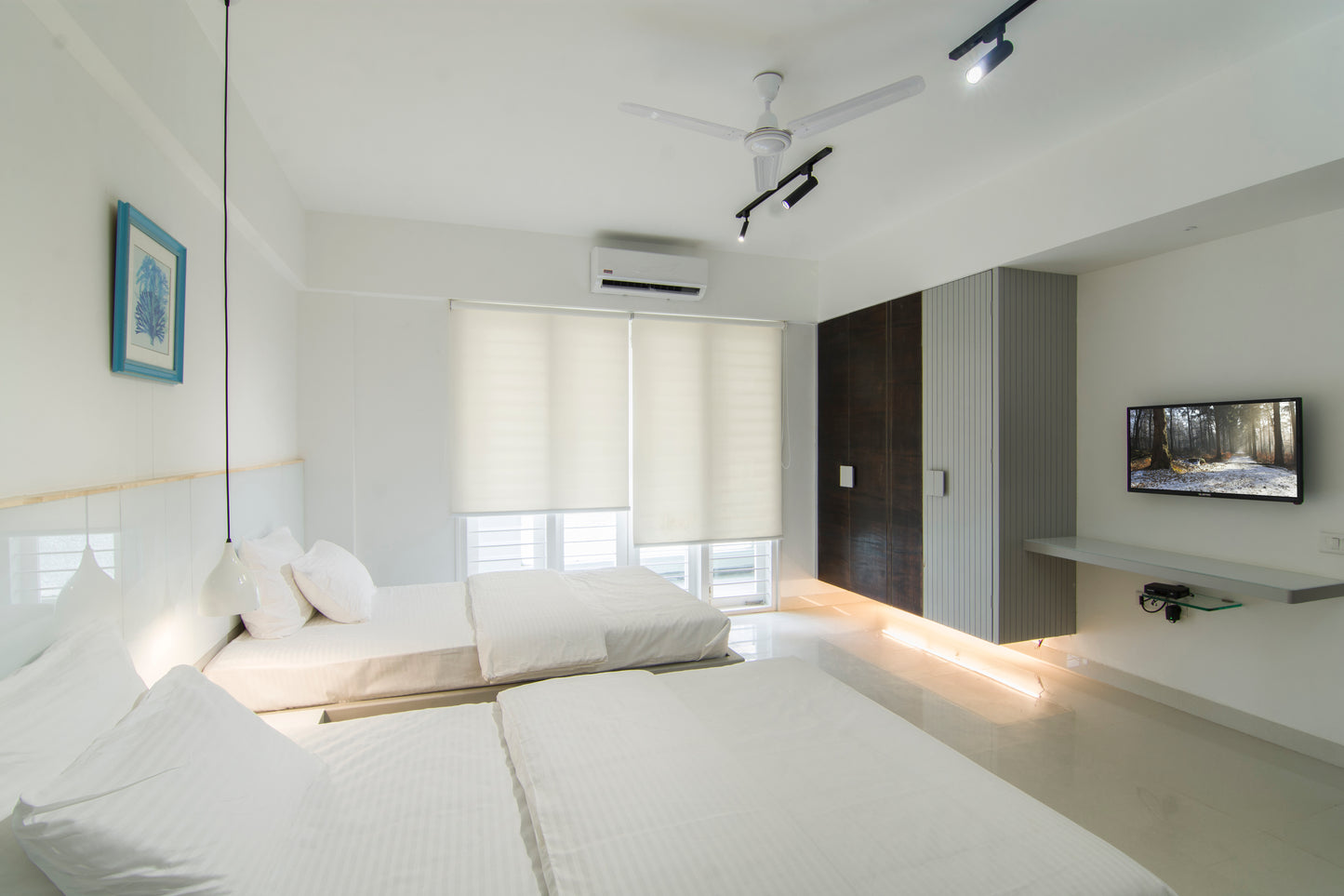 Flamingos Service Apartment