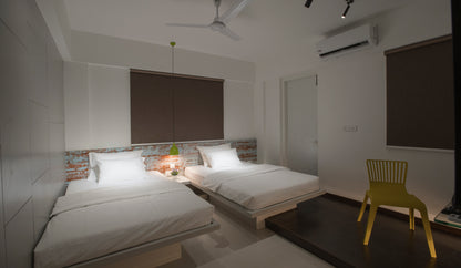 Flamingos Service Apartment