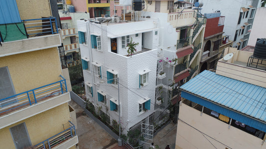 Studio 421 service apartment