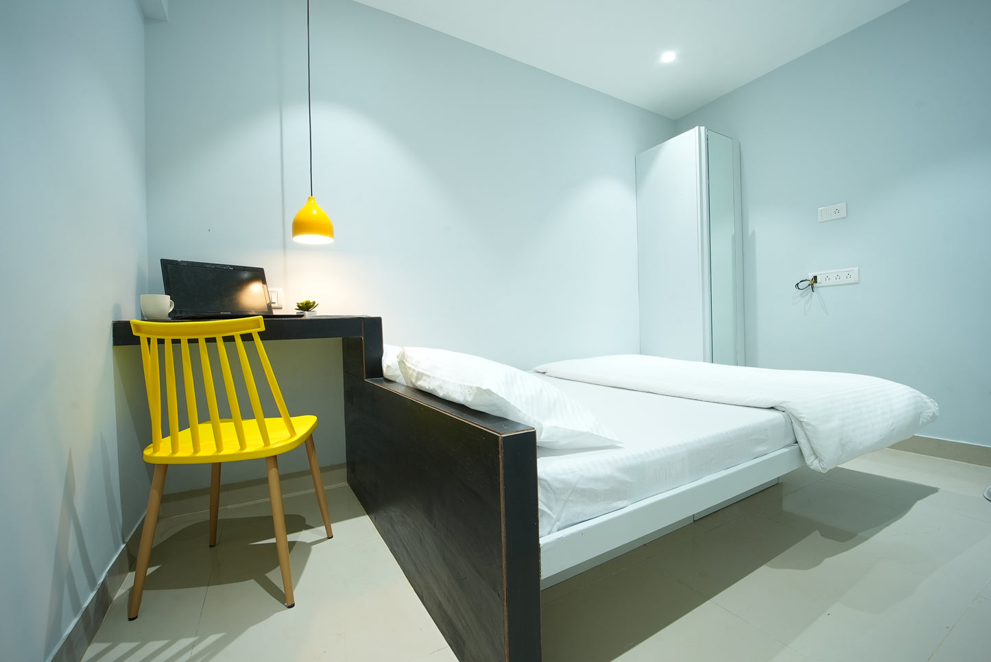 Studio 421 service apartment