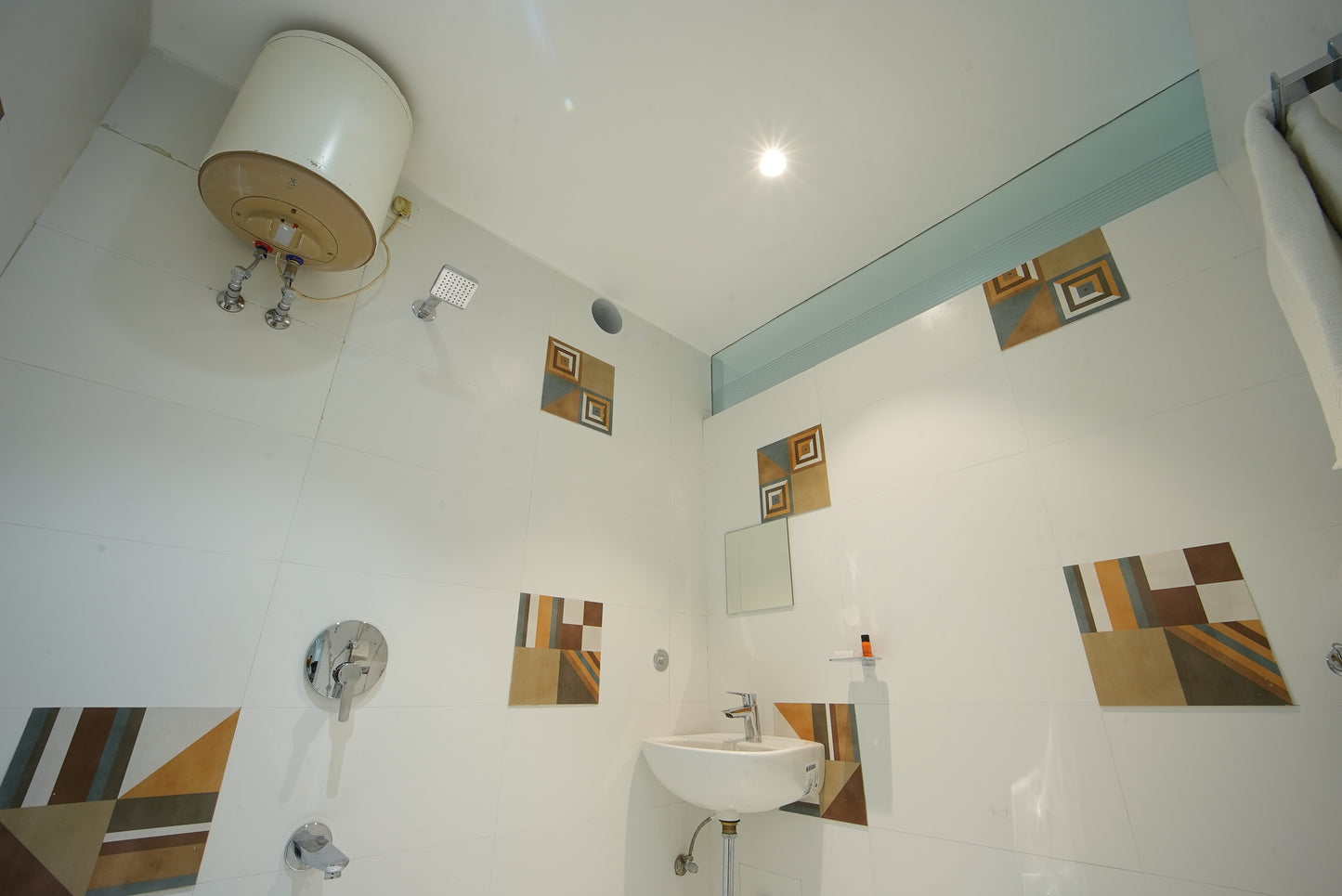 Studio 421 service apartment